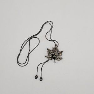 Slide Maple Leaf Bolo Tie